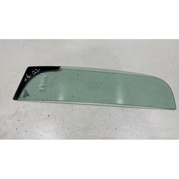 Vidro Oculo Fixo Traseiro Direita Vw Amarok