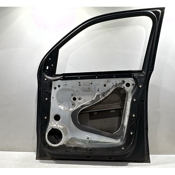 Porta Dianteira Direita Amarok 2010 A 2020 Detalhes .