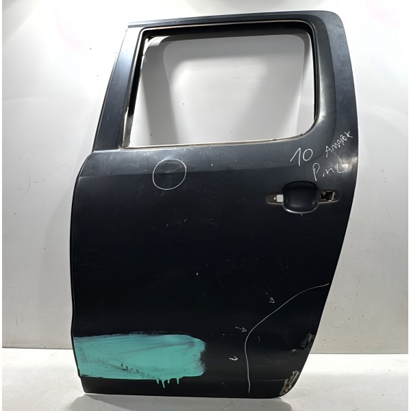 Porta Traseira Esquerda Volkswagen Amarok 2010 2020 Detalhe