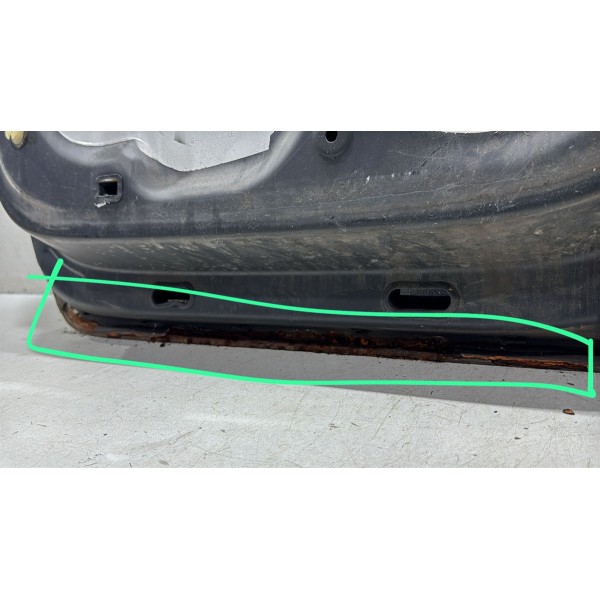 Porta Traseira Esquerda Volkswagen Amarok 2010 2020 Detalhe