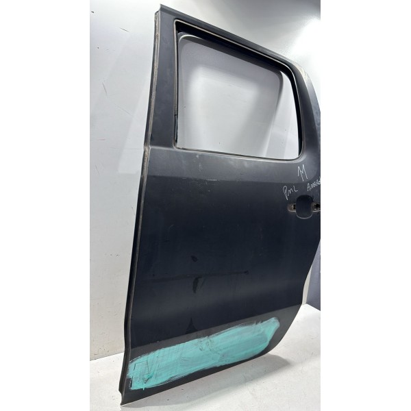 Porta Traseira Esquerda Volkswagen Amarok 2010 2020 Detalhe