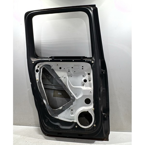 Porta Traseira Esquerda Volkswagen Amarok 2010 2020 Detalhe