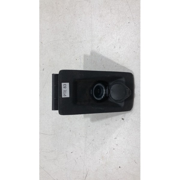 Moldura Console Tomada 12v Toyota Corolla 2015/2016 Original