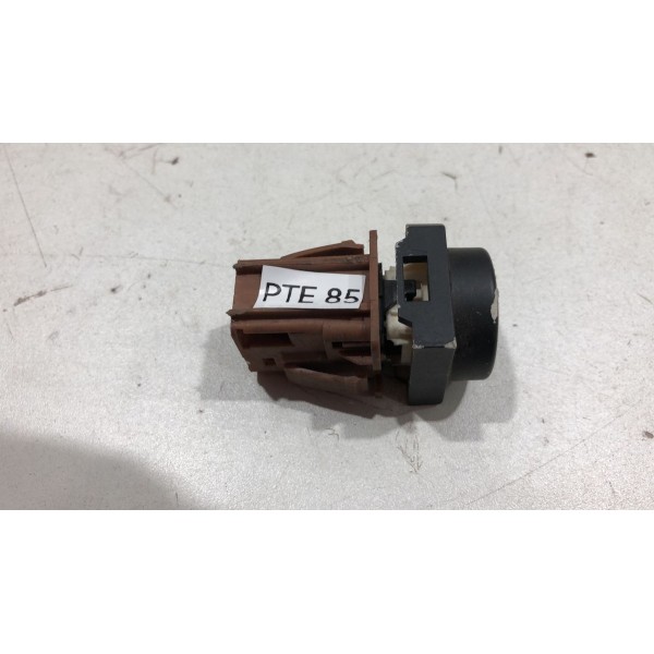 Botão Interruptor Trava Destrava Xsara Picasso 03 Á 04 Orig Botão Interruptor Trava Destrava Xsara Picasso 03 Á 04 Orig