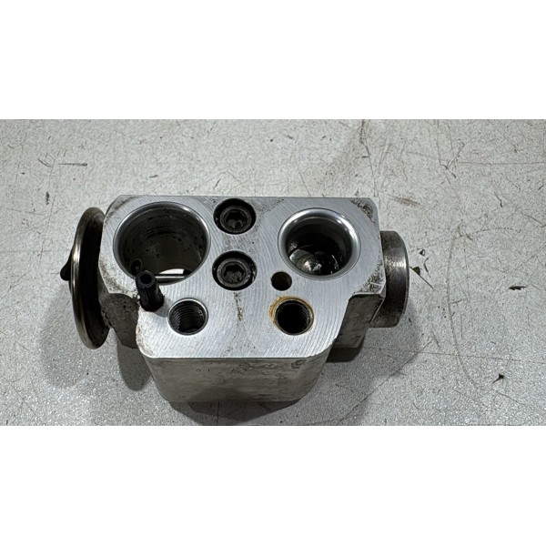 Válvula Expansão Ar 7l0820697d Vw Amarok 2011 A 2022