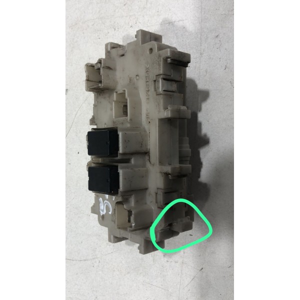 Caixa Fusíveis Interna Nissan Frontier 2012 13 14 2015