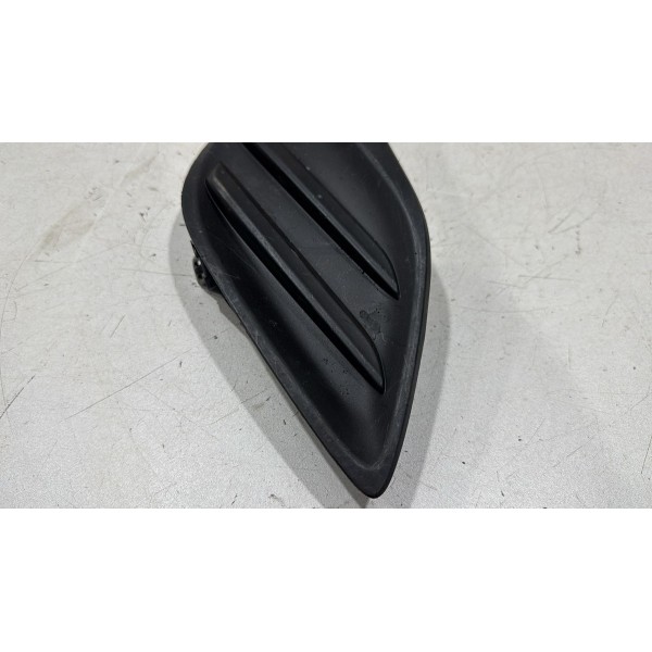 Moldura Farol Milha Direito Toyota Yaris 521270d810