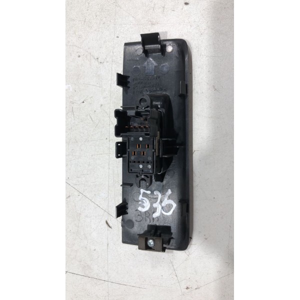 Botão Vidro Traseiro Direito Nissan Frontier 2010 82960ea300