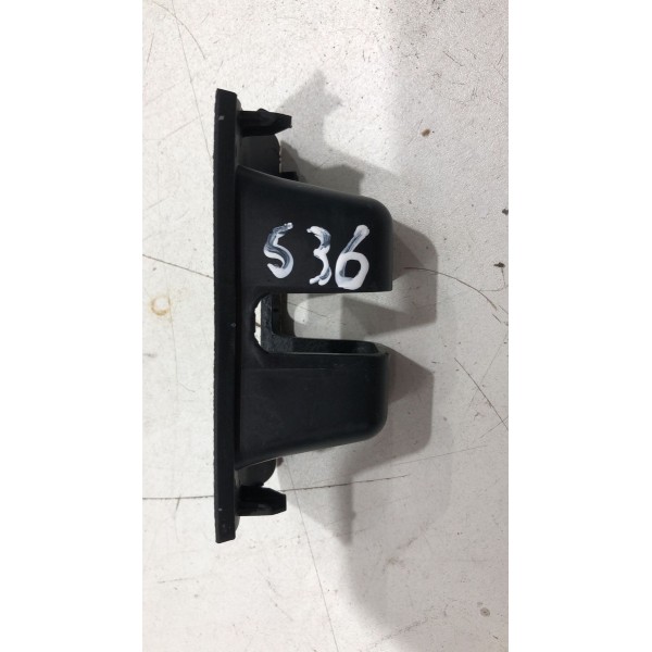 Moldura Fechadura Porta Malas Chevrolet Onix 2015 A 2019
