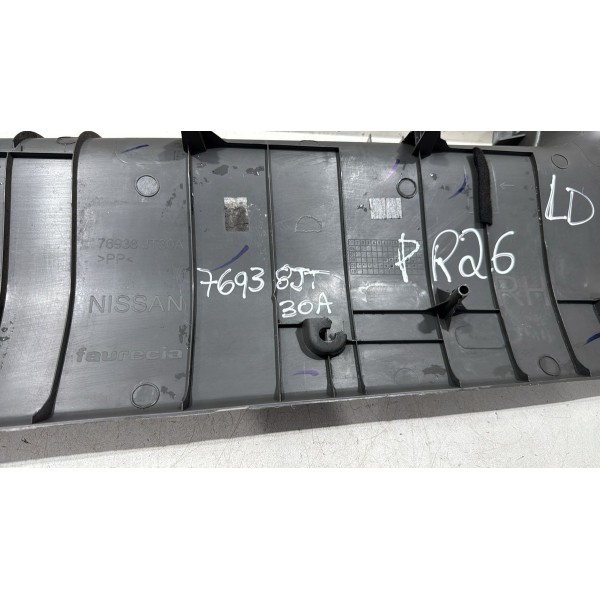 Acabamento Coluna Traseira Direito Nissan Frontier 2008/2011