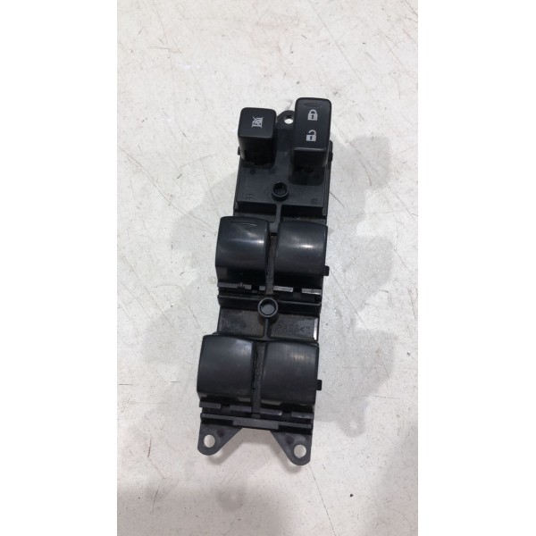 Botão Dianteiro Esquerdo Outlander 2014 Ar273 8608a238