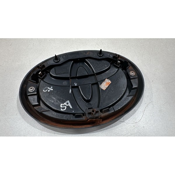 Emblema Grade Frontal Hilux Srx Srv 2016 A 2022 Original