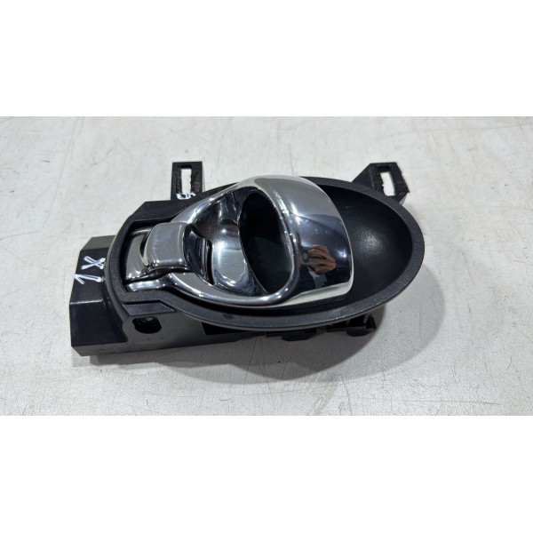Maçaneta Interna Cromada Direita Nissan Versa 2012/20