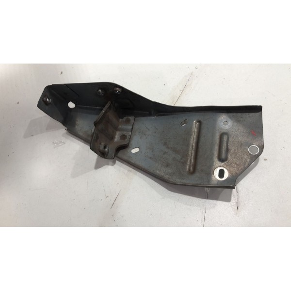 Suporte Parachoque Dianteiro Direito Outlander 2014/2015