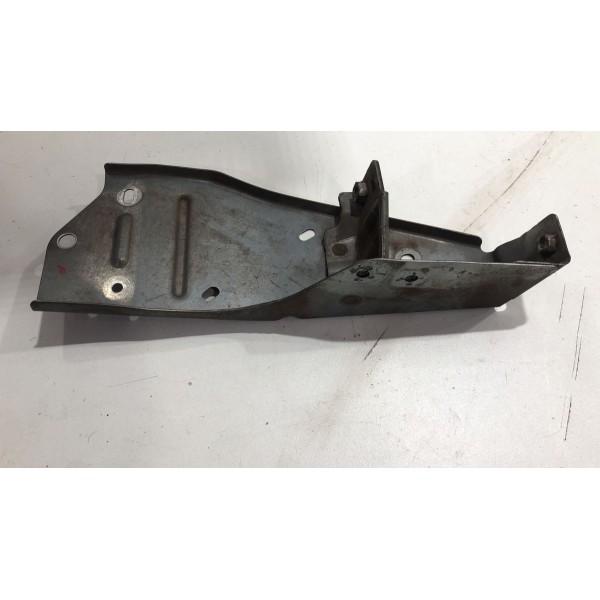 Suporte Parachoque Dianteiro Direito Outlander 2014/2015
