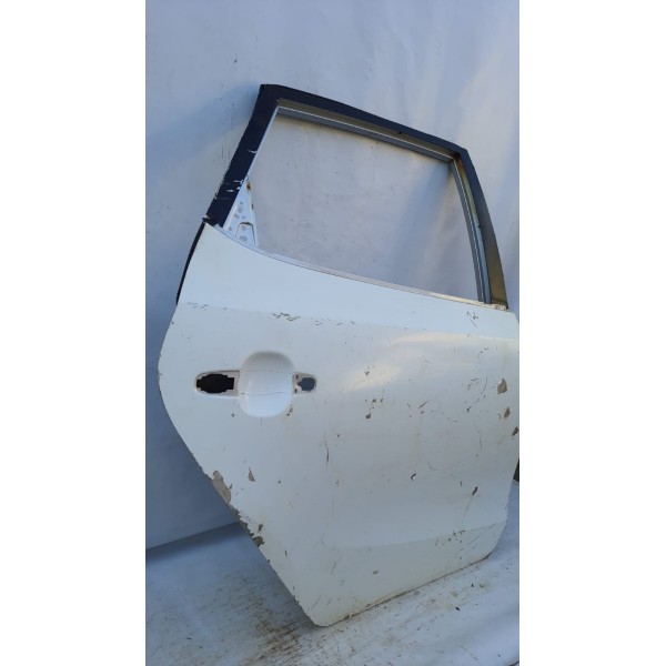 Porta Traseira Direita Hyundai I30 2009 2010 2011 Detalhe