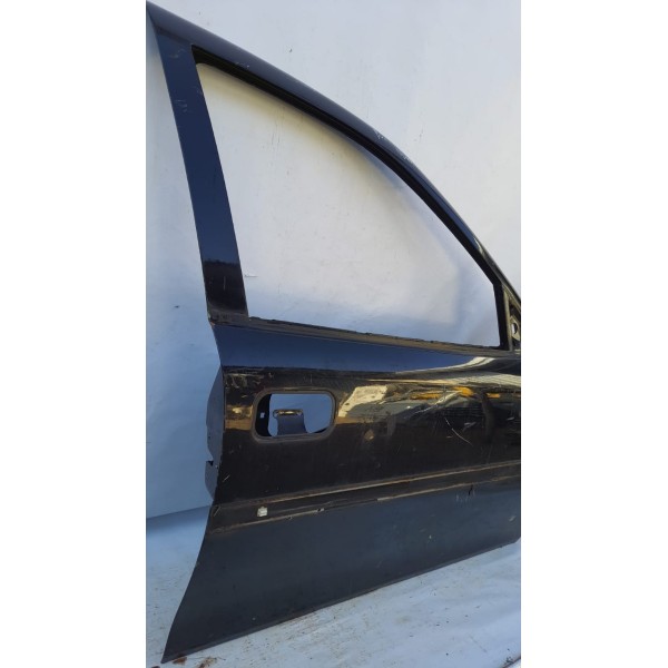 Porta Dianteira Vectra 1997 1998 1999 2000 2001 2004 Direita