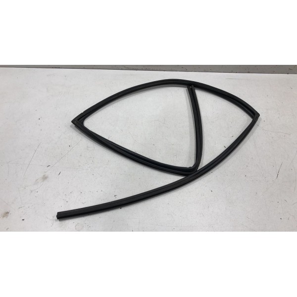 Canaleta Vidro Traseiro Esquerdo Corolla 2015 A 2019 Canaleta Vidro Traseiro Esquerdo Corolla 2015 A 2019