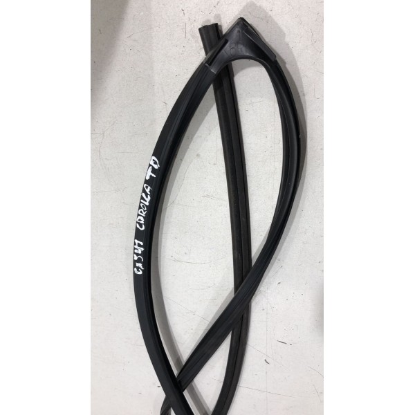 Canaleta Porta Traseira Direita Toyota Corolla 2015 A 2019
