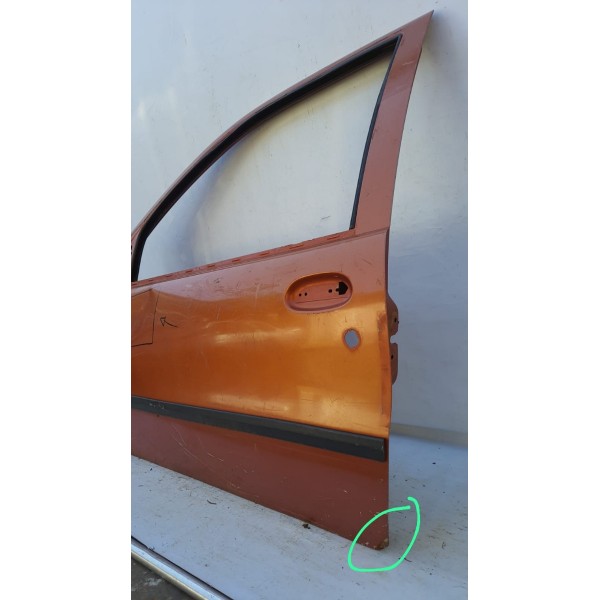 Porta Esquerda Fiat Strada Palio 2 Portas 1996 A 2002 Usada
