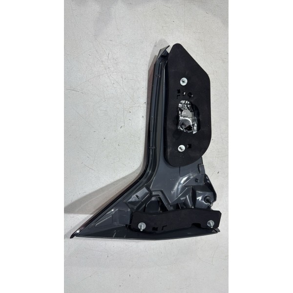 Lanterna Esquerda Da Tampa Honda Hrv 2015 A 2018 Original