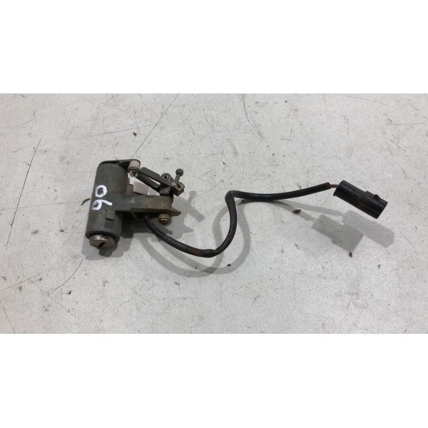 Miolo Da Fechadura Da Tampa Traseira Volkswagen Gol G3
