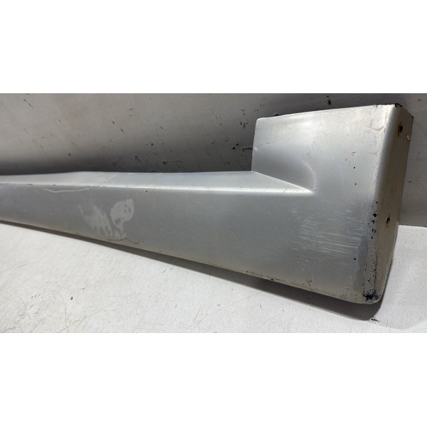 Spoiler Lateral Gm Celta Lado Direito 2p 2001/2006