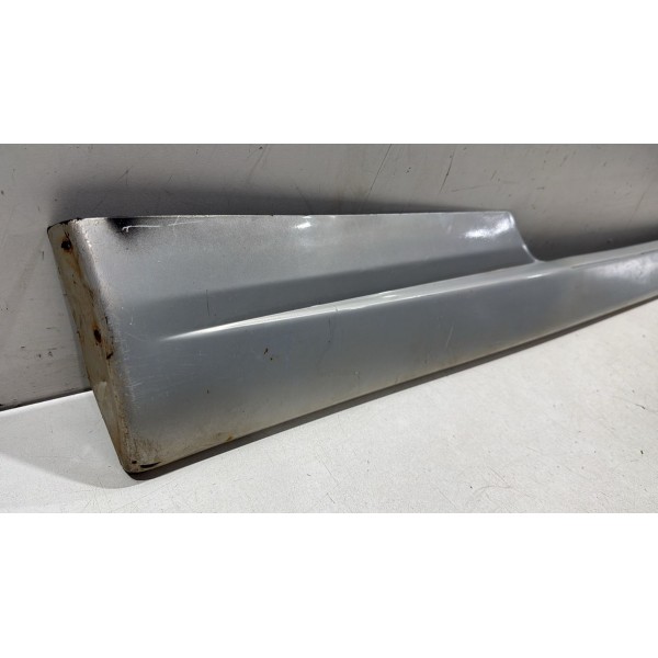 Spoiler Lateral Gm Celta Lado Direito 2p 2001/2006