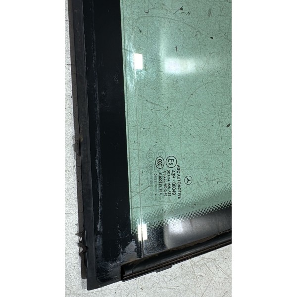 Vidro Fixo Traseiro Direito Mercedes C180 2001 Á 2005