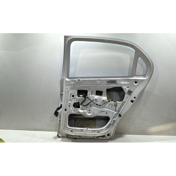 Porta Traseira Direita Vw Gol G5 G6 (detalhe)