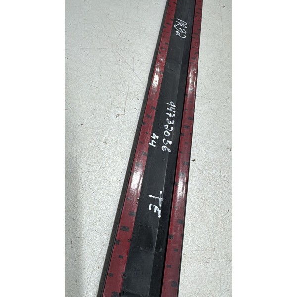 Friso Porta Traseira Lado Esq Cobalt 2012 A 2017 - 94732054