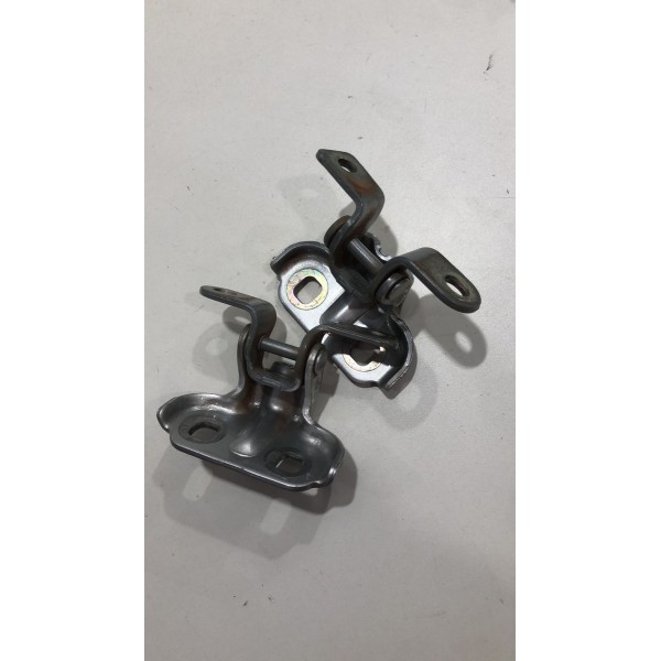 Dobradiça Porta Traseira Direita Gm Sonic 2012 2014
