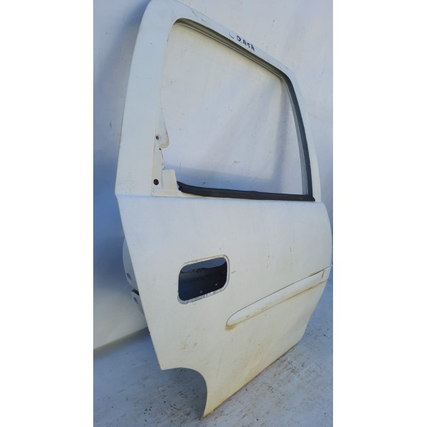 Porta Traseira Direita Corsa Classic 1996/2007 Detalhes