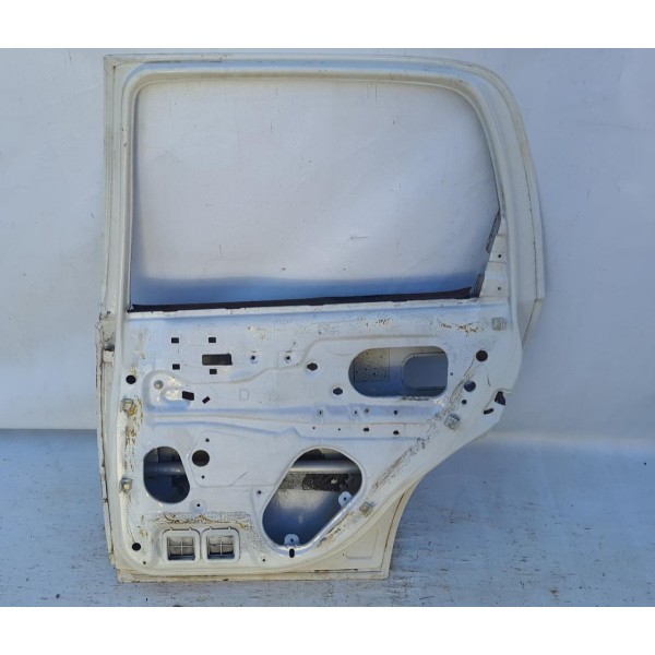 Porta Traseira Direita Corsa Classic 1996/2007 Detalhes