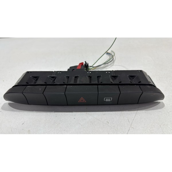 Botão Pisca Alerta E Desembaçador Fiat Mobi 100233015