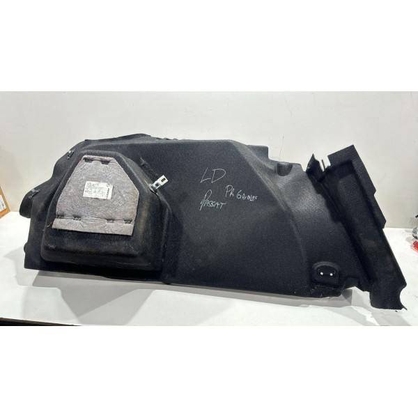 Forro De Porta Mala Direito Vw Passat 2006/2010