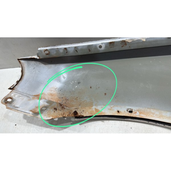 Paralama Direito C/ Detalhe Gm Corsa 1997 1998 1999 2000