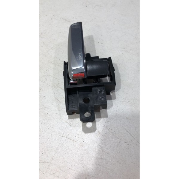 Maçaneta Interna Cromada Porta Direita Outlander 2014/2015