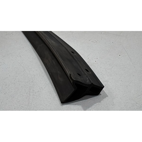 Borracha Inferior Porta Traseira Esquerd Honda Hrv 2019 2020 Preto