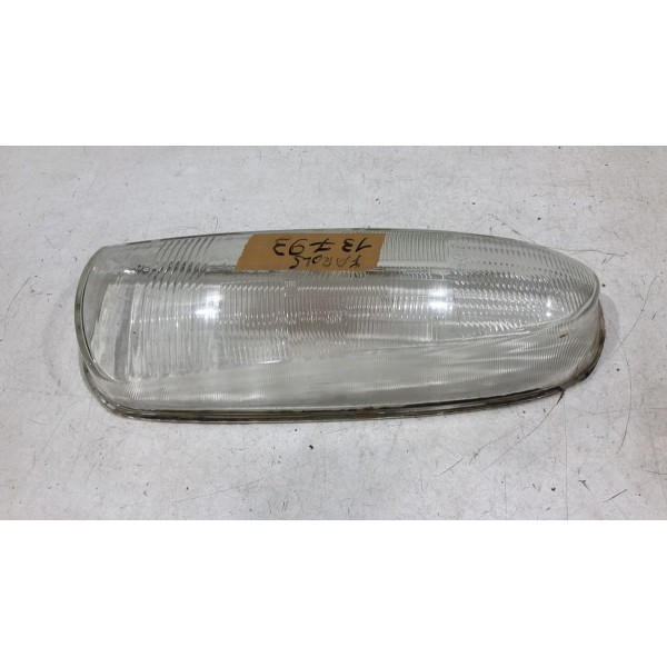 Lente Farol Lado Direito Fiesta Courier  1996 97 98 99