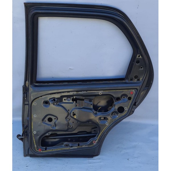 Porta Traseira Direito Fiat Palio Siena 1996 A 2000 Usada