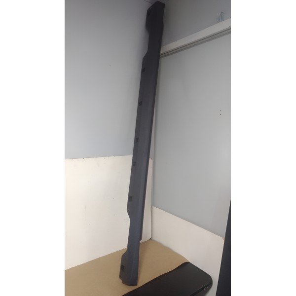 Spoiler Lateral Tracker 2021 Direito 26227795