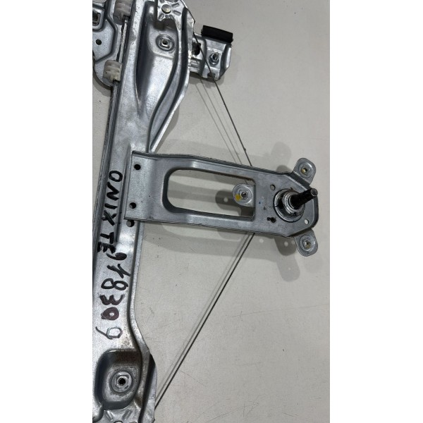 Máquina Vidro Manual Traseiro Esquerdo Gm Onix Prisma 12/19