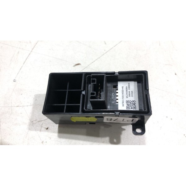 Botão Vidro Elétrico Traseiro Esquerdo Honda Fit 2015 2016 Botão Vidro Elétrico Traseiro Esquerdo Honda Fit 2015 2016