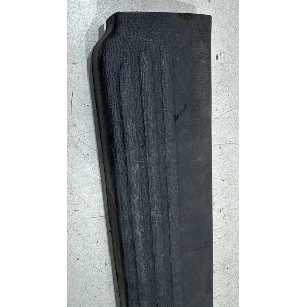 Soleira Porta Dianteira Chevrolet S10 2012/2015 Esquerda
