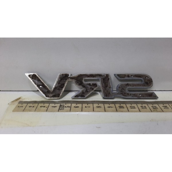 Emblema Toyota Hilux Srv 13x2,5 Cm