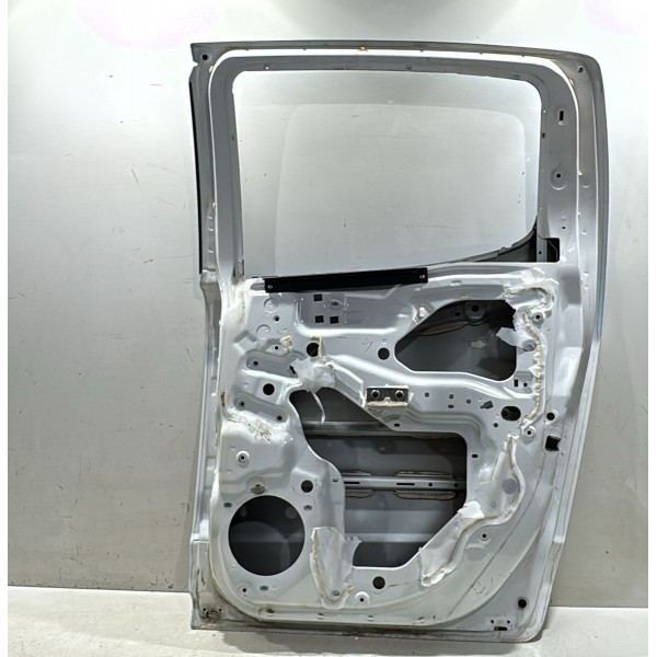 Porta Traseira Lado Direito S10 2013 A 2023 Detalhes