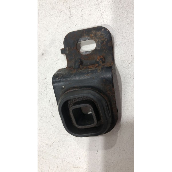 Suporte Batente Radiador Chevrolet S10 2012 2013 2014