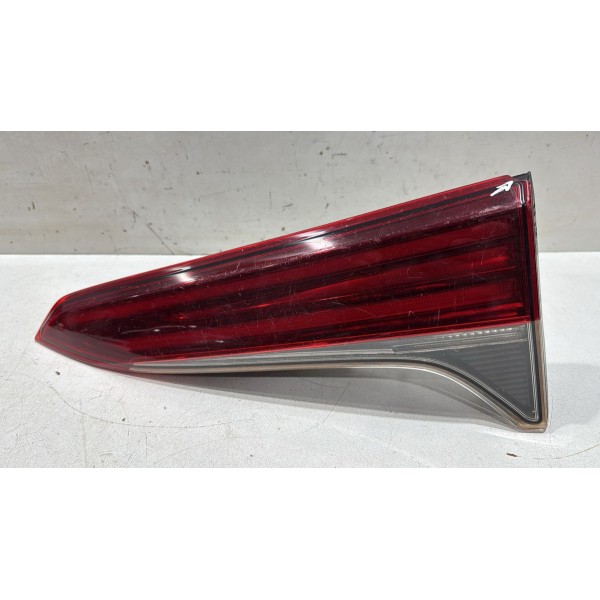 Lanterna Tras Tampa L/d Toyota Led Sw4 2016 A 2020 Detalhe Lanterna Tras Tampa L/d Toyota Led Sw4 2016 A 2020 Detalhe