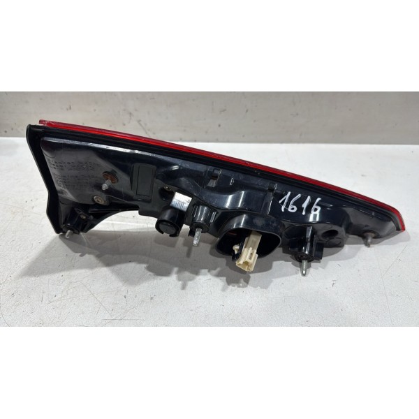 Lanterna Tras Tampa L/d Toyota Led Sw4 2016 A 2020 Detalhe Lanterna Tras Tampa L/d Toyota Led Sw4 2016 A 2020 Detalhe